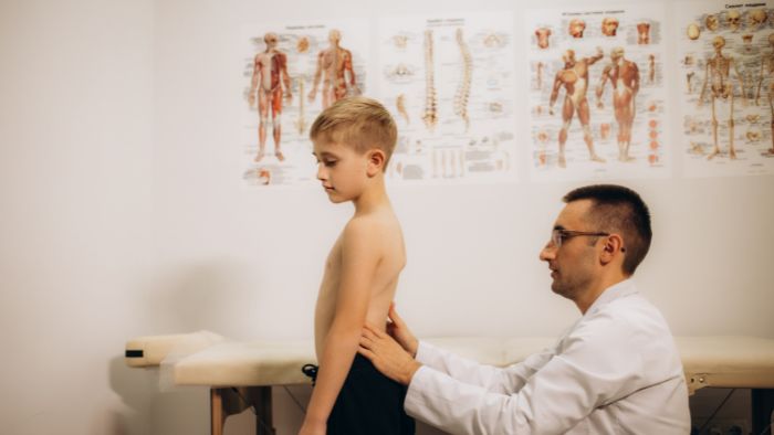 Skolioza i kifoza kod dece
