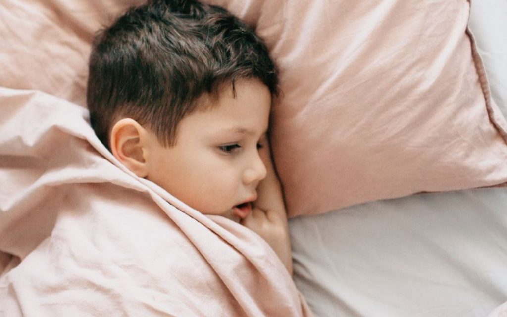 Stomačni Virus kod Dece: Simptomi, Trajanje, Ishrana